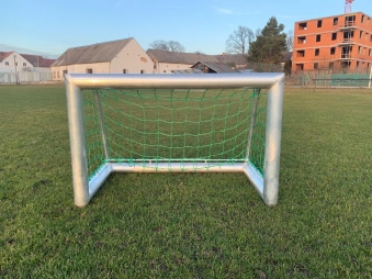 Rozšíření vybavení sportovního areálu fot branka.jpg.
