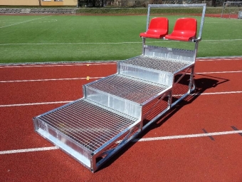 Mobilní tribuny pro sportovní a kulturní akce modul schody.jpg.
